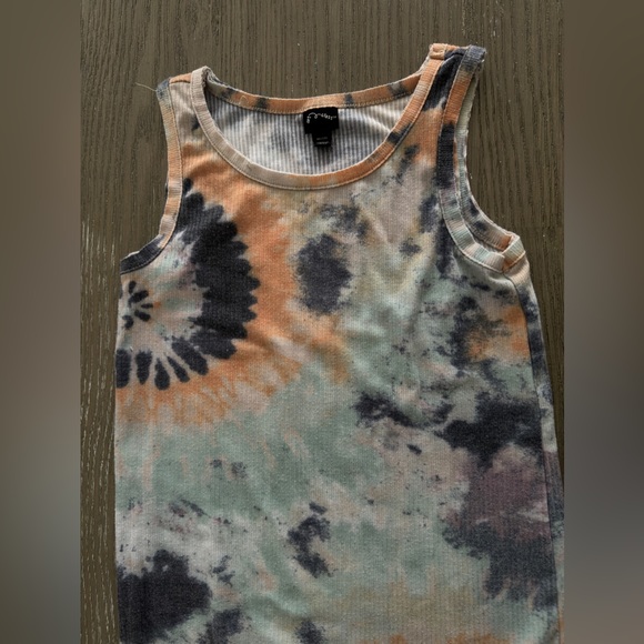 Art Class girls Midi tank dress. Size M. Has side slits. $10 - Picture 4 of 4